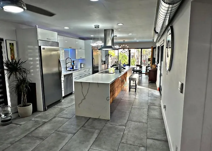 Mid-century Escape Phoenix